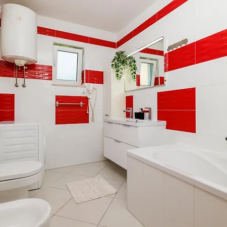 Vesna Penzion 4*