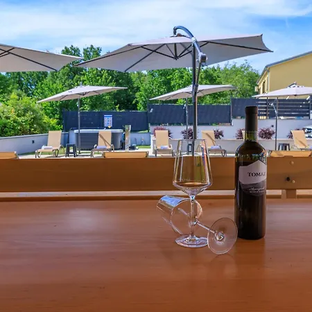 Casa de hóspedes Vesna 4*
