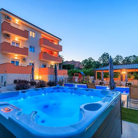 Vesna Penzion 4*