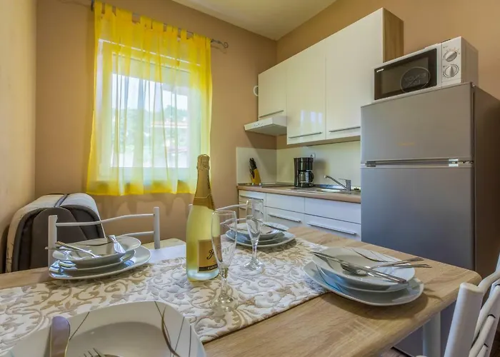 Vesna 게스트하우스 Opric