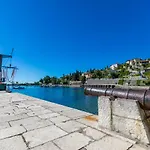 Vesna 4*